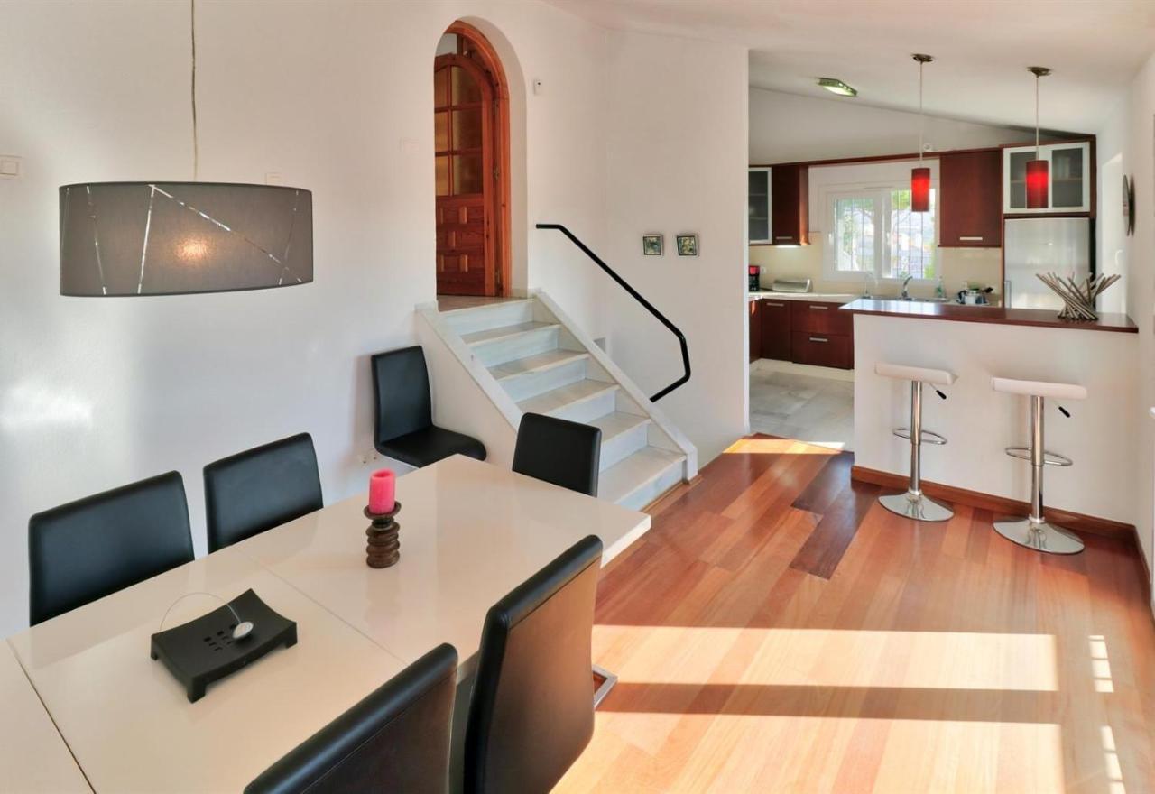 Nice And Spacius Villa Near Fuengi Михас Екстериор снимка