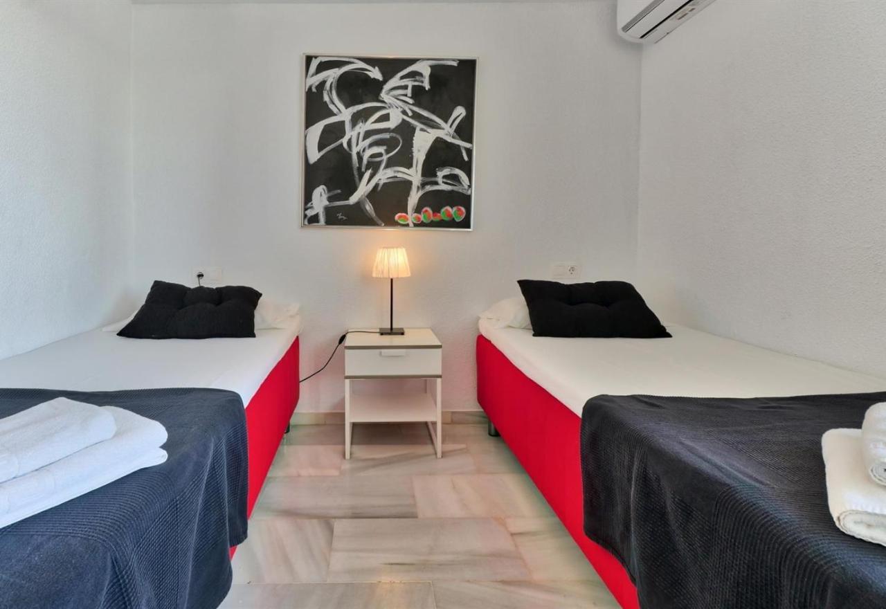 Nice And Spacius Villa Near Fuengi Михас Екстериор снимка